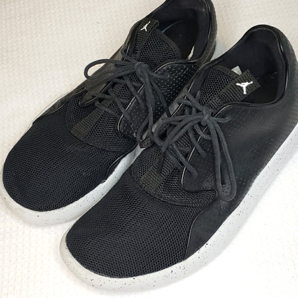 COPY - Jordan Eclipse Size 6.5 Youth Girls Boys Black Sneakers Shoes